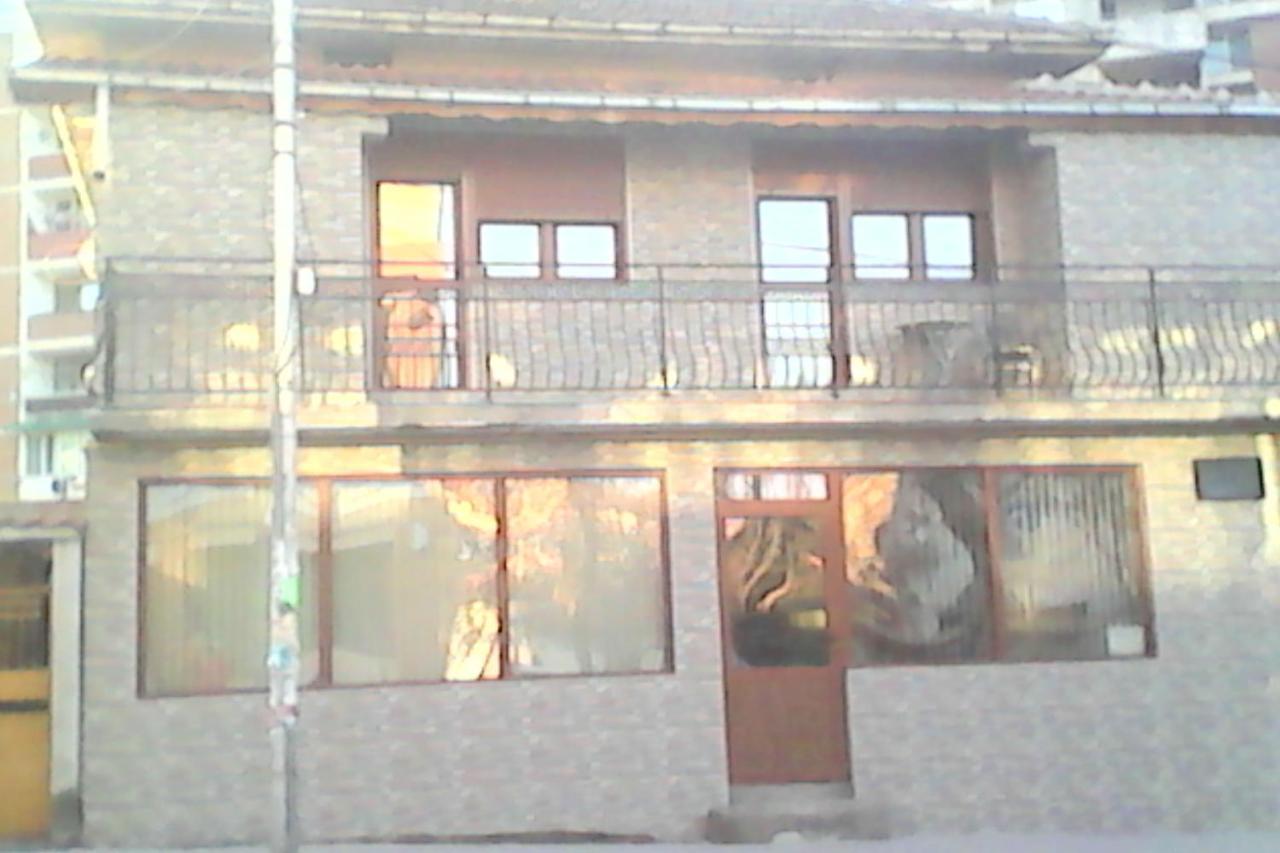 Guest House Lili 페트리치 외부 사진