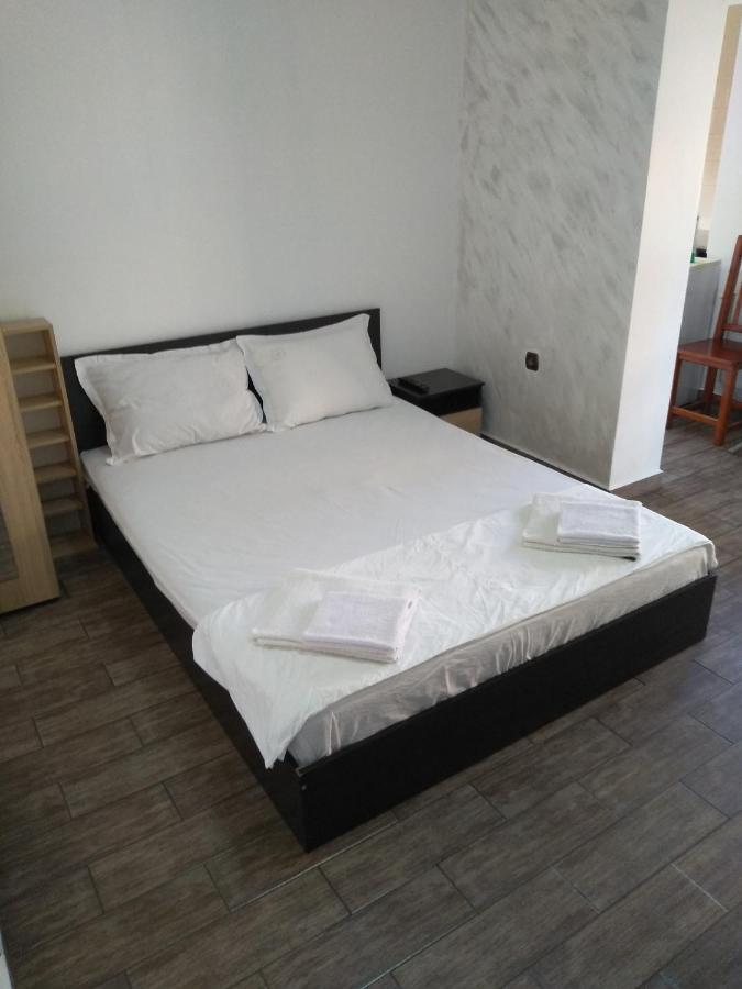 Guest House Lili 페트리치 외부 사진
